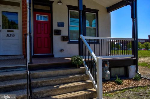 537 Plum St, Lancaster PA  17602-2324 exterior