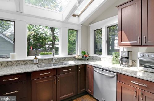 215 Marne Ave, Haddonfield NJ 08033-1444 exterior