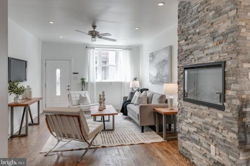 719 3rd St, Philadelphia, PA 19123-2903