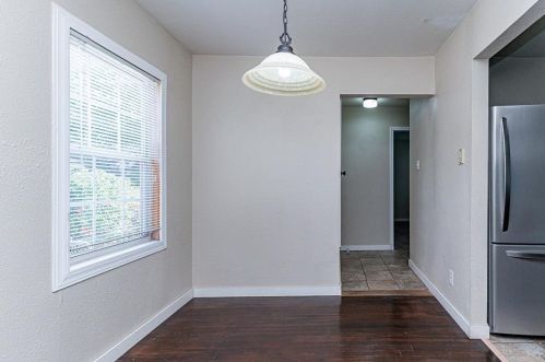 1210 Gilpin Ave, Dallas TX  75211-6019 exterior