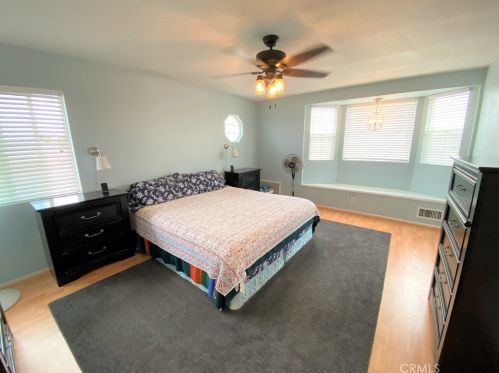 4661 Myra Ave, Cypress CA 90630-4334 exterior