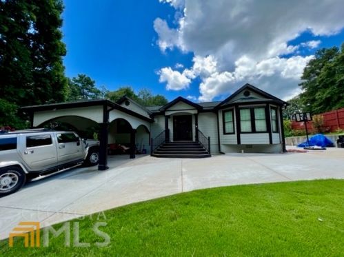 6544 Bent Creek Dr, Rex GA  30273-2106 exterior