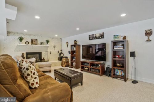 7619 Highland St, Springfield VA  22150-3934 exterior