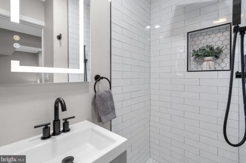 1208 Jackson Ave, Silver Spring MD 20912-7531 exterior