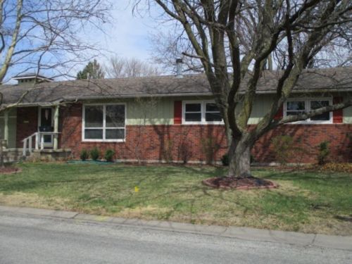 402 Wilson St, Hillsboro, KS 67063-1828