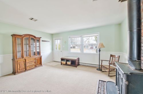 403 Lawrence Dr, Lacey Township, NJ 08734-2515