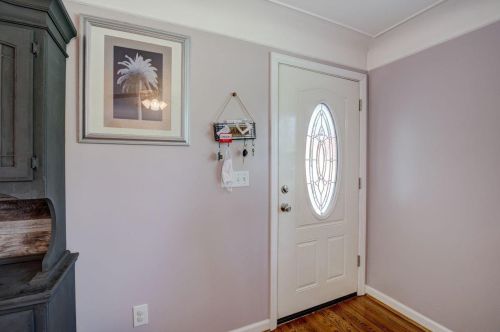 1041 Gaskins Rd, Cincinnati, OH 45245-2721