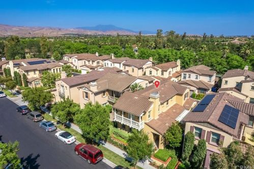 108 Spanish Lace, Irvine CA  92620-3424 exterior