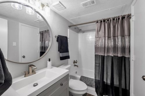 3948 Queens Ct, Garland TX 75043-2938 exterior