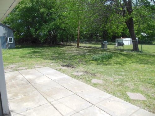 6708 Lake Side Dr, Fort Worth TX  76135 exterior