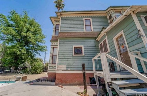 3121 Mulberry St, Riverside CA  92501-2939 exterior