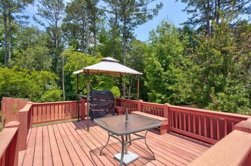 1832 Millstone Mnr, Conyers GA  30013-1354 exterior