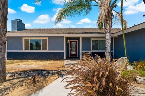 16975 Obsidian Dr, Riverside CA  92508-9407 exterior