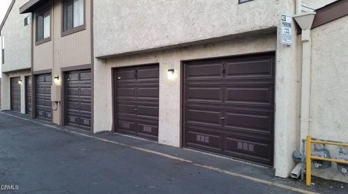 5122 Longfellow Way, Oxnard, CA 93033-8645
