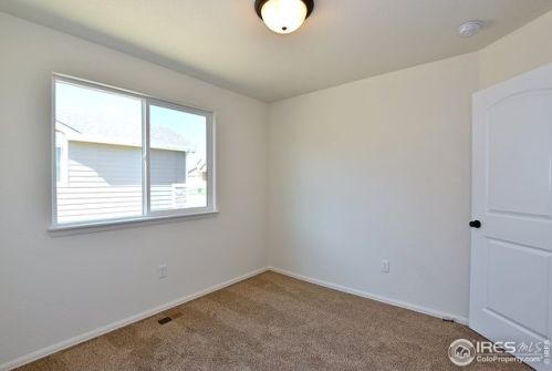 2630 Emerald St, Loveland CO 80537-2013 exterior