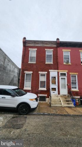 1861 Judson St, Philadelphia, PA 19121-2036