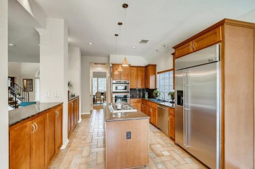 9904 Charthouse Cv, Austin TX  78730-3566 exterior