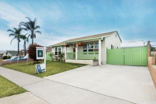5114 Torrance Blvd, Torrance CA  90503-4118 exterior