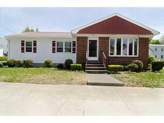33 Rushmore Ave, Providence, RI 02909-4914