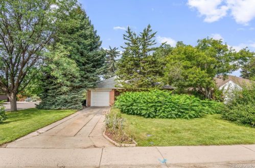 1001 Locust St, Denver CO 80222-7114 exterior