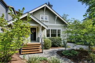 7048 19th Ave, Seattle, WA 98115-5704