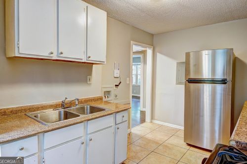 389 Holderness St, Atlanta GA  30310-1725 exterior