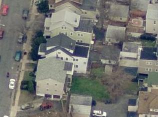 84 Grant Pl, Irvington, NJ 07111-1466