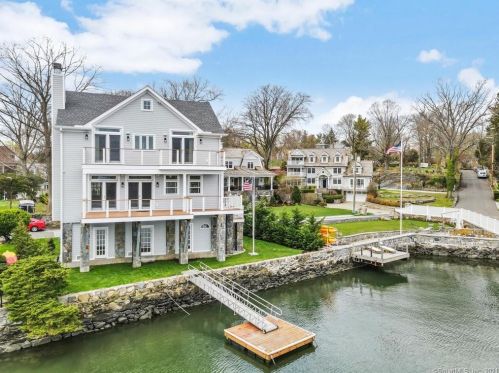 14 Byram Dock St, Greenwich CT  06830-6901 exterior