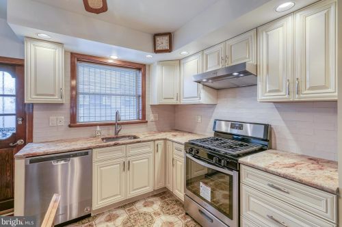 2434 10th St, Philadelphia PA 19133-1603 exterior