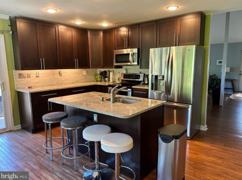5904 Veranda Dr, Springfield, VA 22152-1416