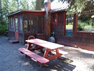 2331 Old River Rd, Goose Prairie, WA 98937-9565