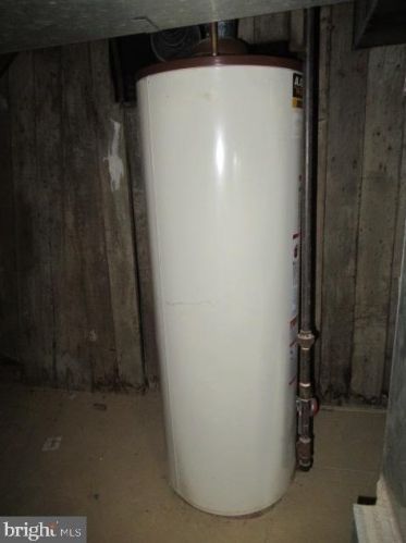 320 Middle St, Hanover PA 17331-3746 exterior