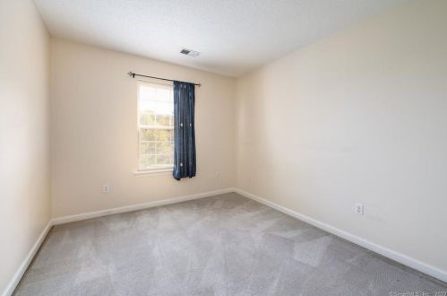 14 Greenview Ter, Middletown CT  06457-8738 exterior