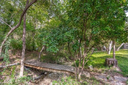 13032 Copenhill Rd, Dallas, TX 75240-5302