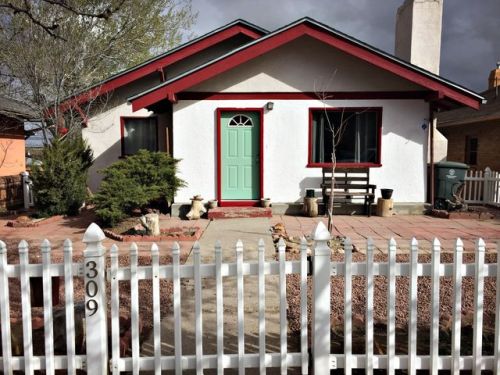 309 Hill Ave, Gallup, NM 87301-6310