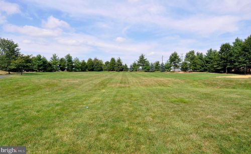 7742 Royal Sydney Dr, Gainesville VA  20155-2867 exterior