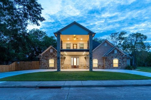 639 Tj Wright St, Angleton TX 77515-4355 exterior