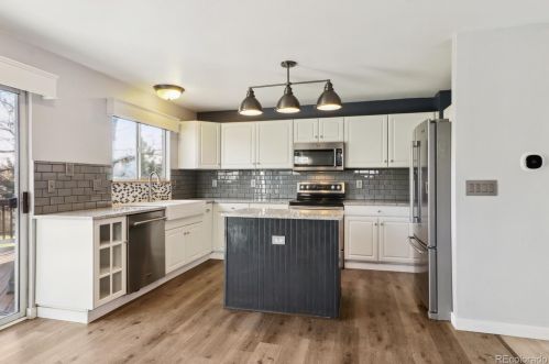 21672 Crestridge Pl, Aurora CO  80015-3596 exterior