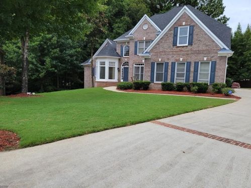 1823 Glen Cedars Ct, Duluth GA  30097-6237 exterior