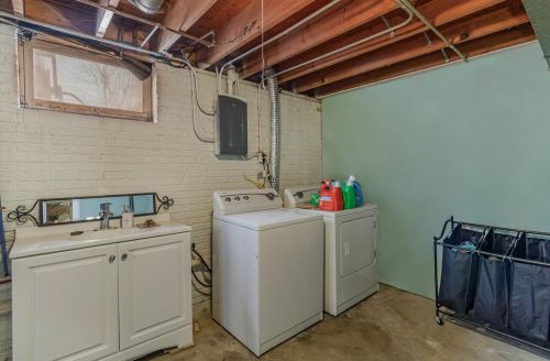 1051 Virginia St, Hobart IN  46342-5884 exterior