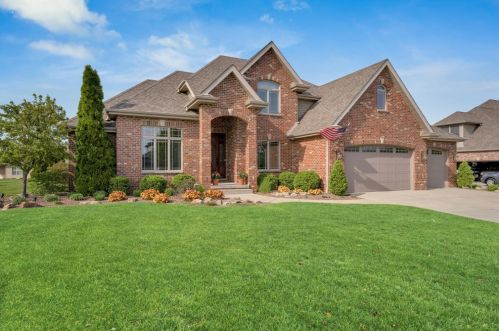 1100 Hyde Park, Crown Point IN 46307-7881 exterior