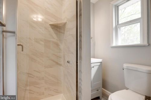 7321 Lamar Dr, Springfield VA  exterior