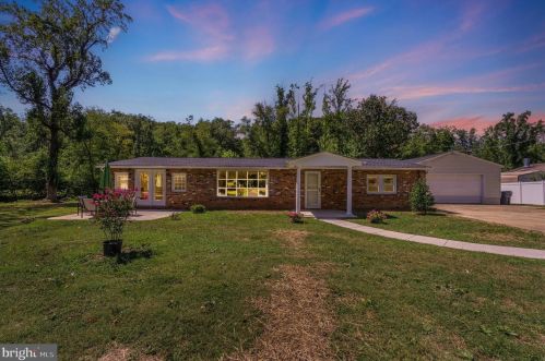 27 Truslow Rd, Fredericksburg, VA 22405-5601