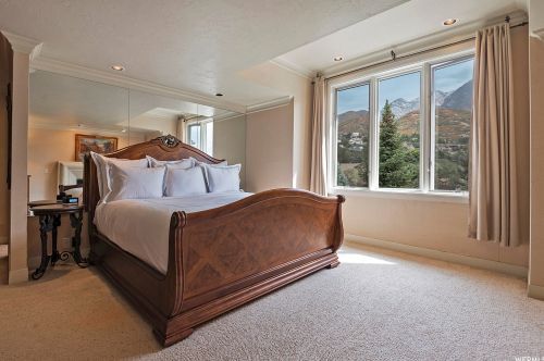 10188 Dimple Dell Ln, Sandy UT 84092-4505 exterior