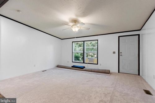 1148 Moulstown Rd, Hanover PA 17331-6853 exterior