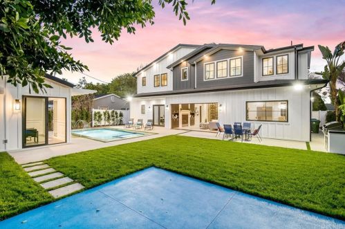4907 Valjean Ave, Van Nuys, CA 91436-1335