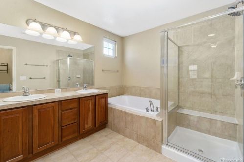 22237 Hinsdale Ave, Denver CO  80016-6010 exterior