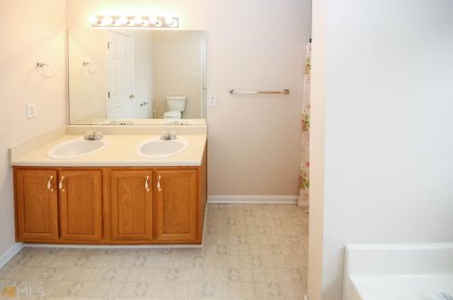 6845 Bells Lndg Cv, Rex GA 30273-2264 exterior