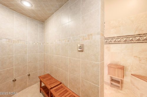 5872 Mtn Rnch Dr, Park City UT 84098-6177 exterior