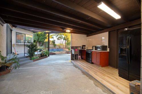 16530 Mount Cook Cir, Santa Ana CA  92708-2433 exterior